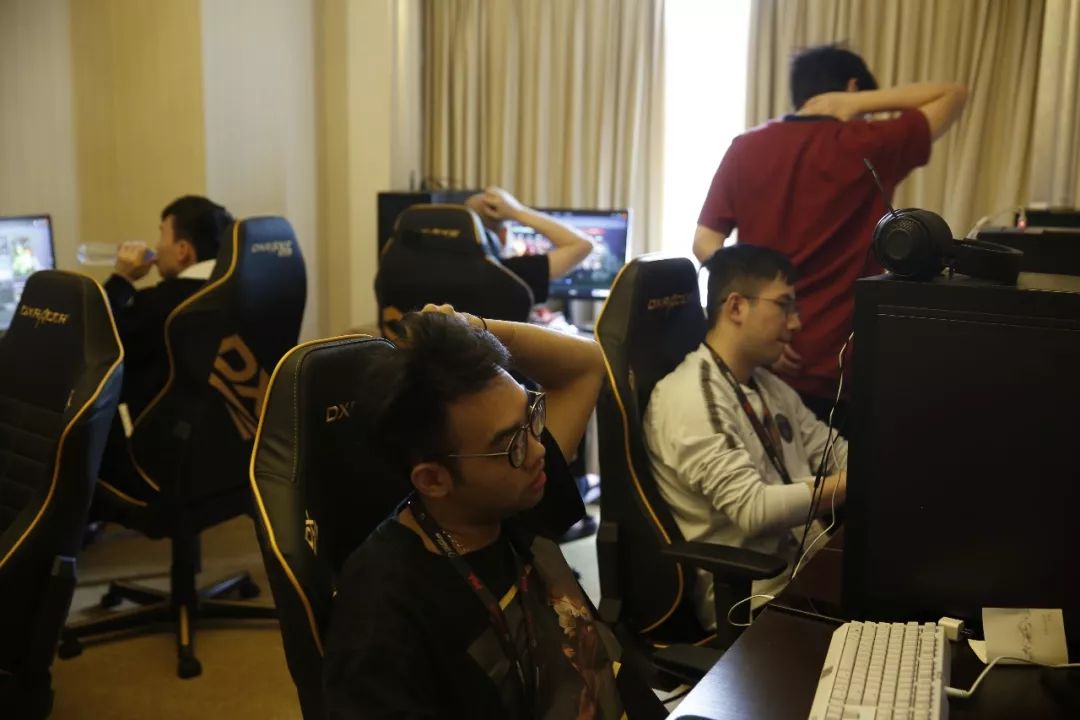 动态调整与 动态调整与